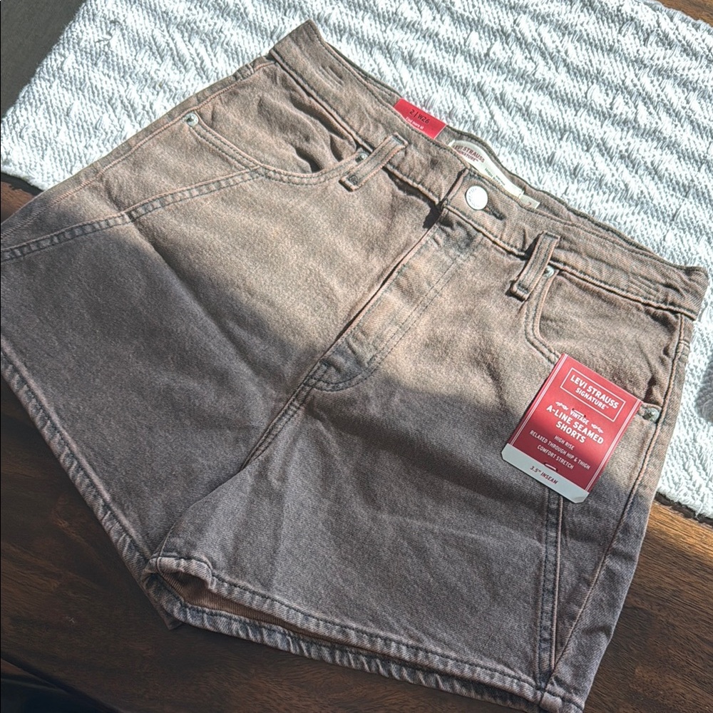 Levi shorts